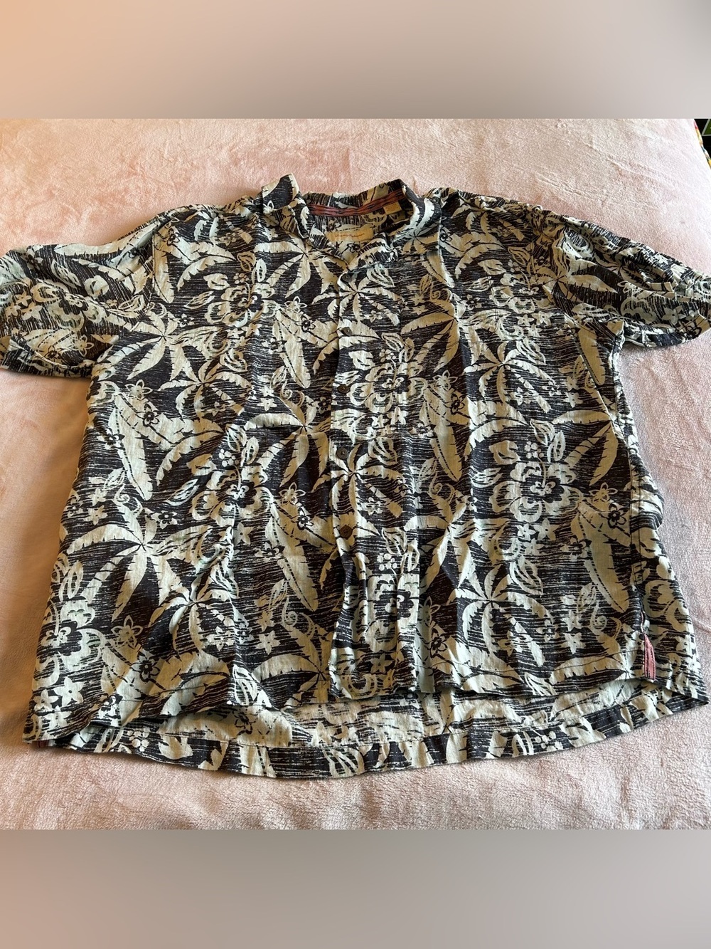 Tommy Bahama linen gray and cream tropical print short sleeve button down XXL